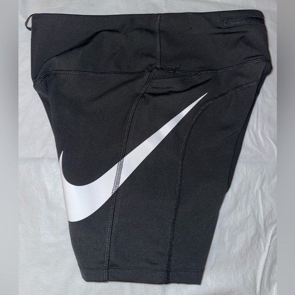 Nike Swoosh Shorts - Picture 2 of 3